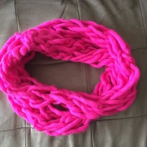 Handmade arm knitted cowls